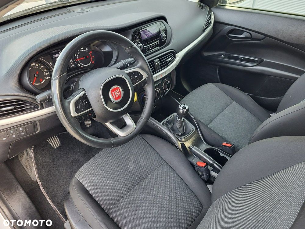 Fiat Tipo - 18