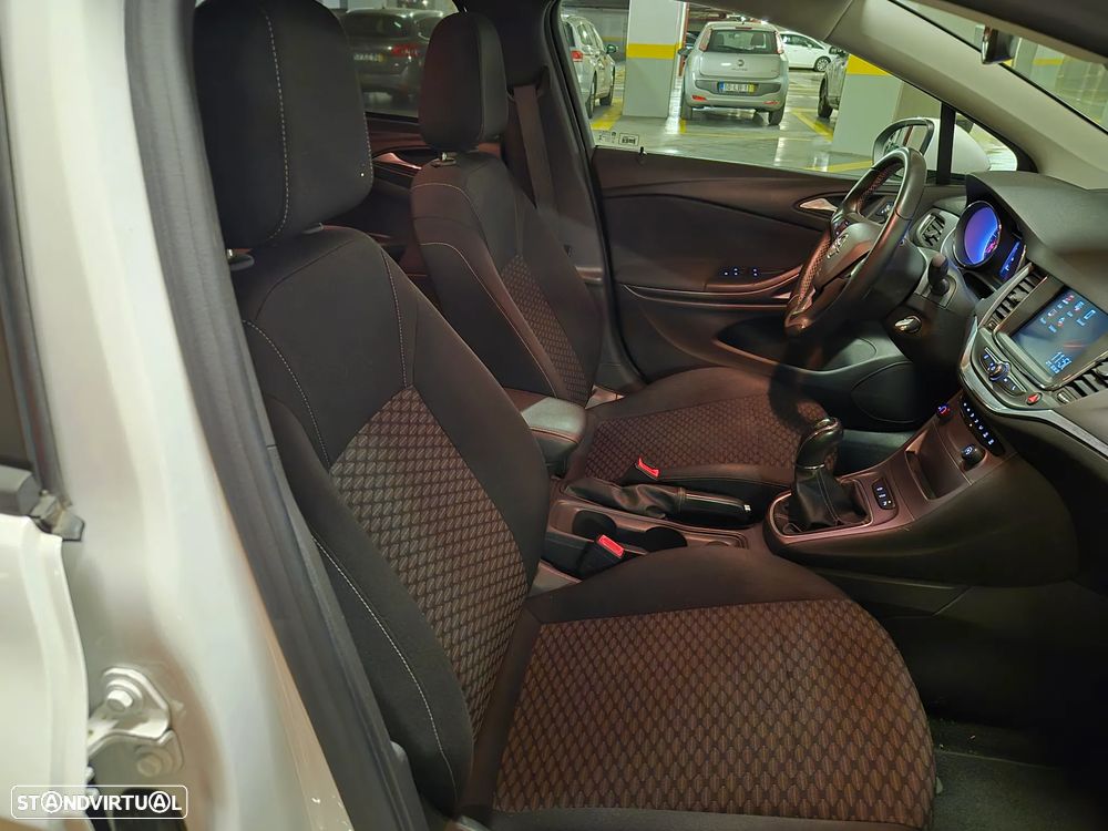 Opel Astra 1.0 Turbo S&S Dynamic - 34