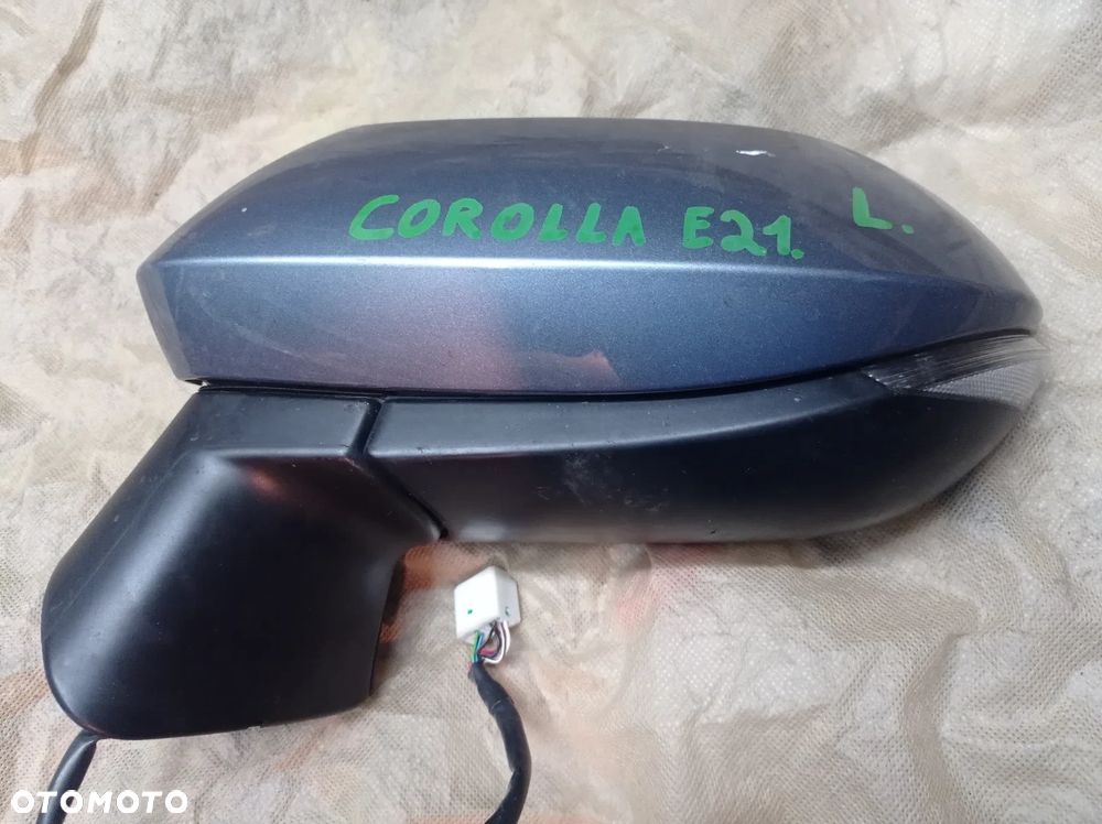 lusterko corolla e21 8 pin mazda 3 10 pin asystent 2013-17