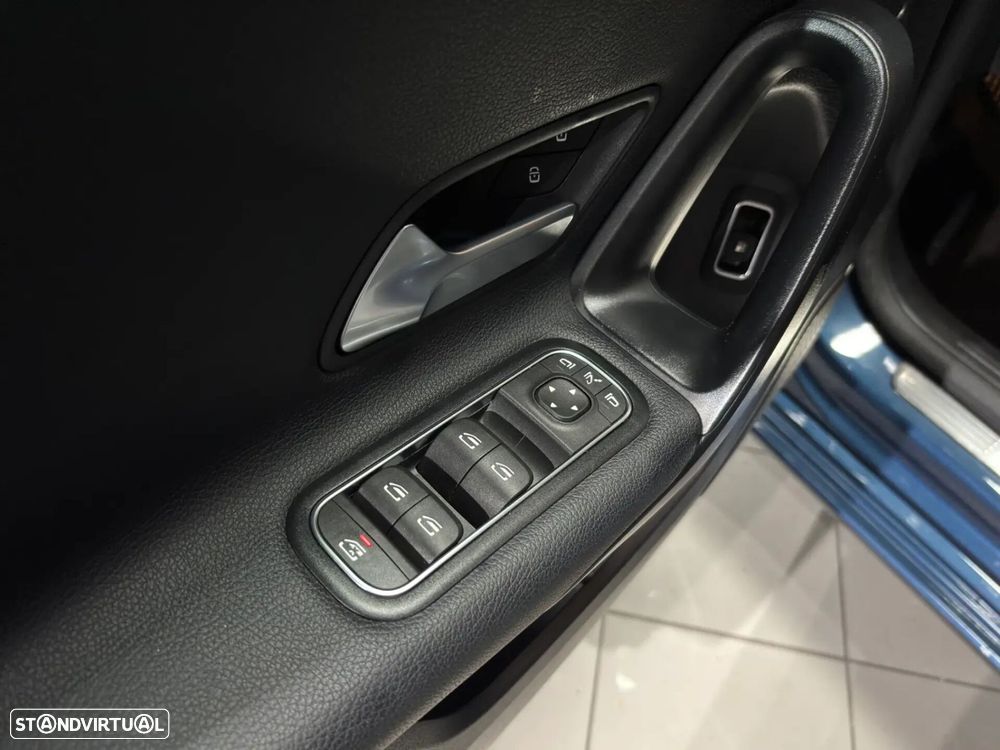 Mercedes-Benz A 250 - 24