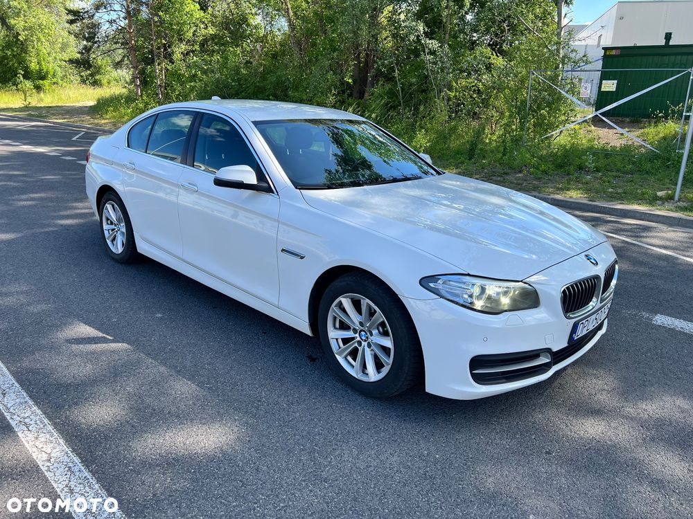 BMW Seria 5 518d Luxury Line - 3