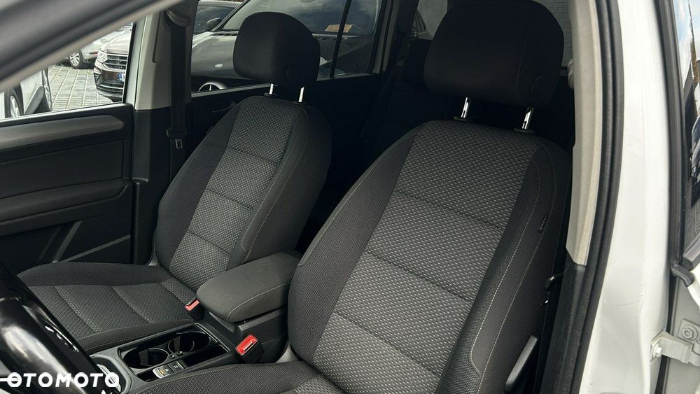 Volkswagen Touran 2.0 TDI BMT Comfortline DSG - 9