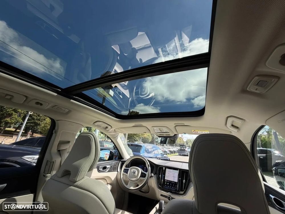 Volvo XC 60 2.0 T6 PHEV Ultimate Dark AWD - 3