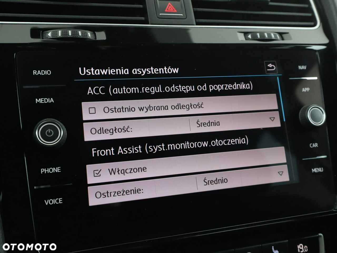 Volkswagen Golf GTI (BlueMotion Technology) Performance - 26