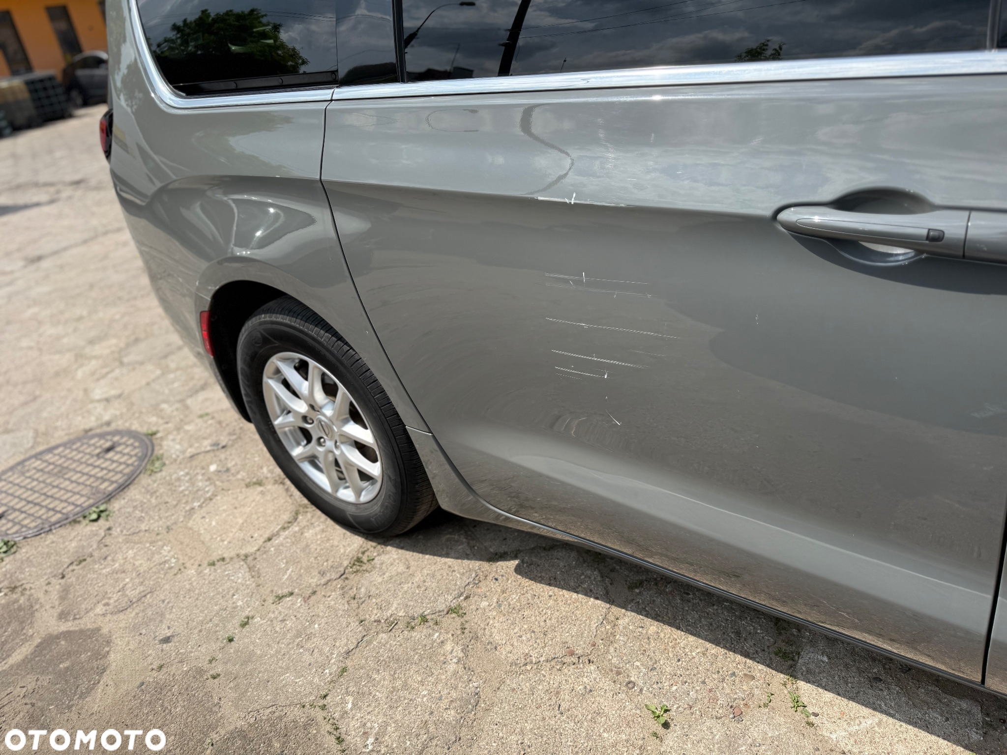 Chrysler Pacifica - 19