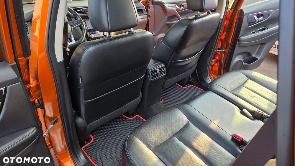 Nissan X-Trail 2.0 dCi Tekna 4WD Xtronic - 13