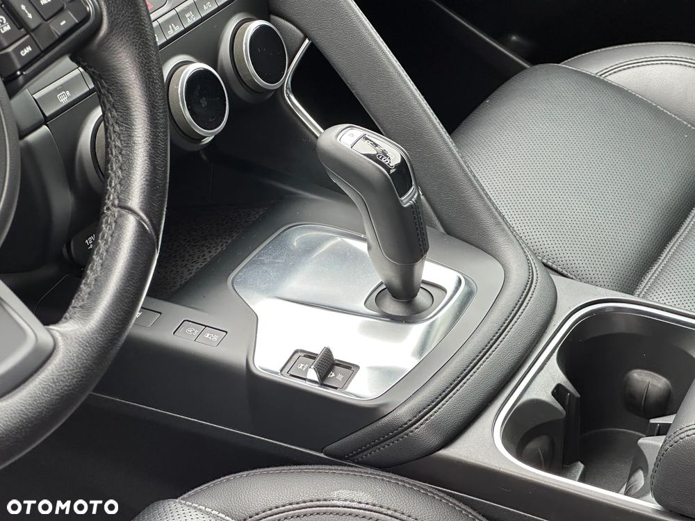 Jaguar E-Pace 2.0 i4P AWD S - 23