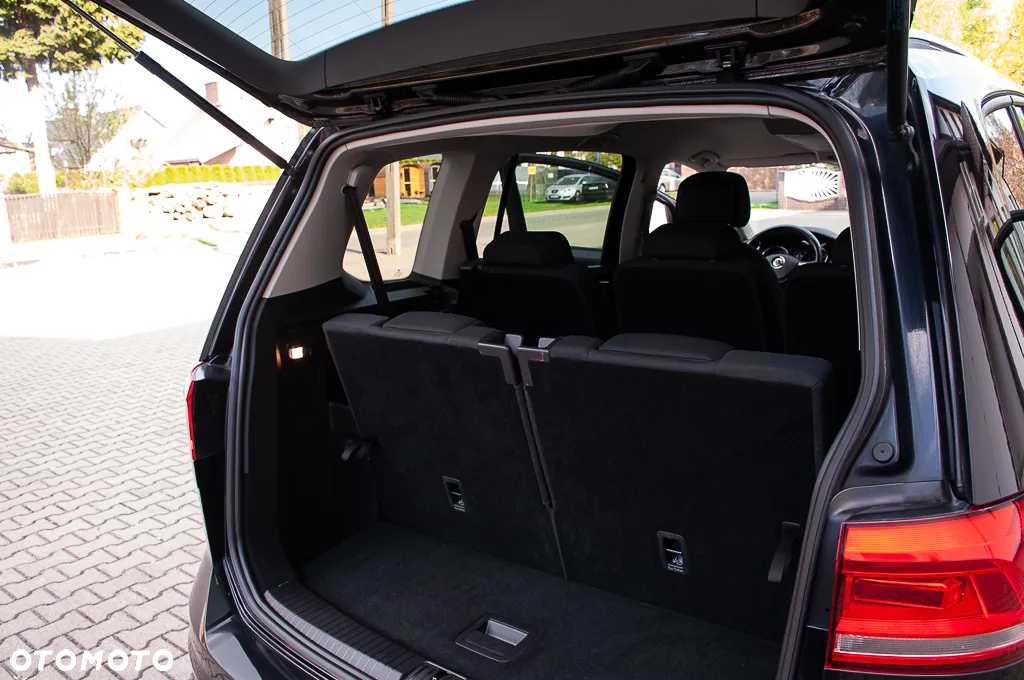Volkswagen Touran 2.0 TDI BMT IQ Drive DSG - 28
