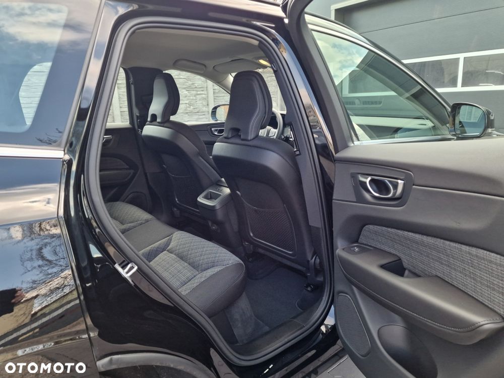 Volvo XC 60 B4 D AWD Core - 21