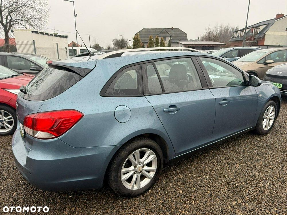 Chevrolet Cruze - 14