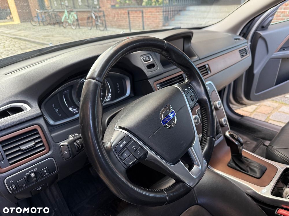 Volvo XC 70 D4 AWD Summum - 22