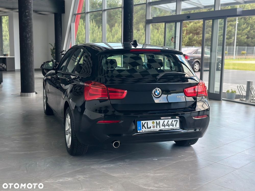 BMW Seria 1 118i - 9