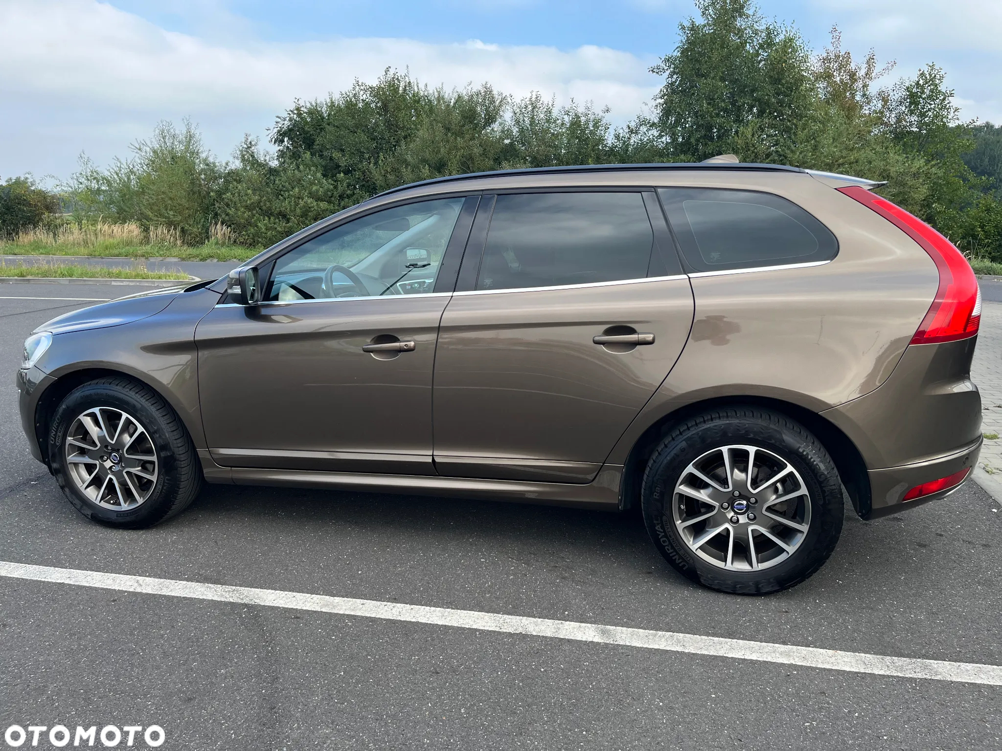 Volvo XC 60 2.4D AWD Momentum - 7