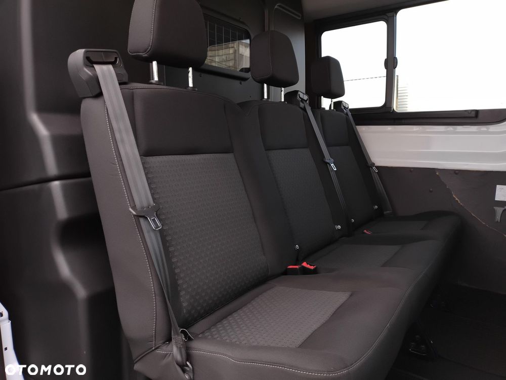 Ford Transit - 32