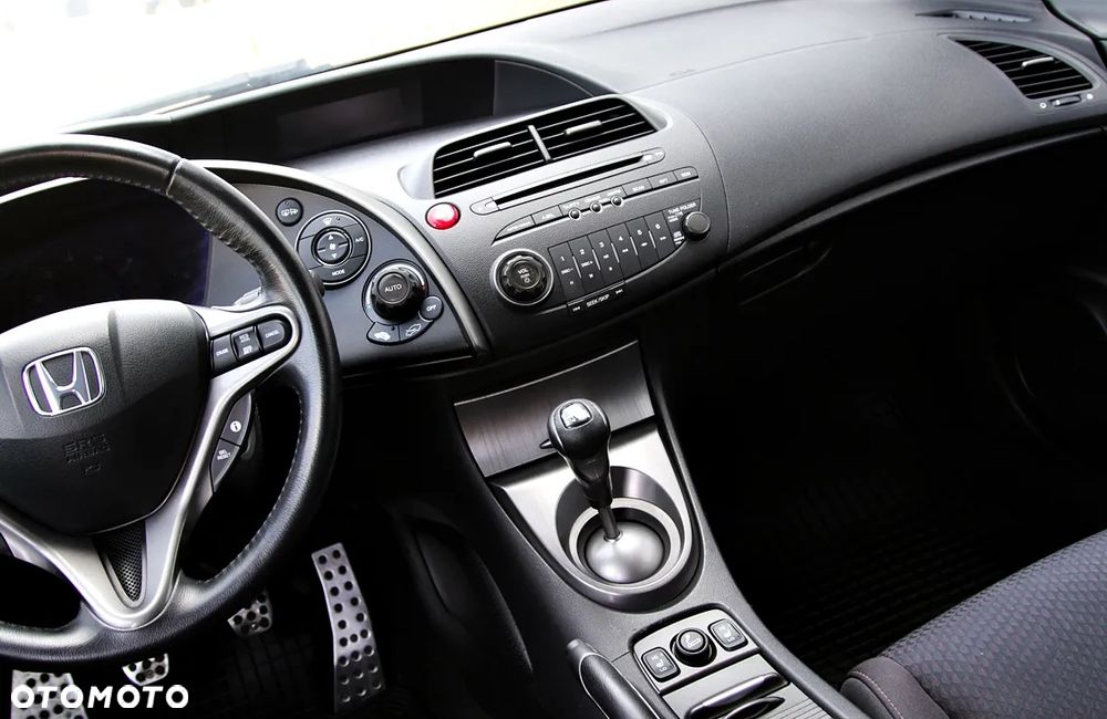 Honda Civic 1.8 Sport - 27