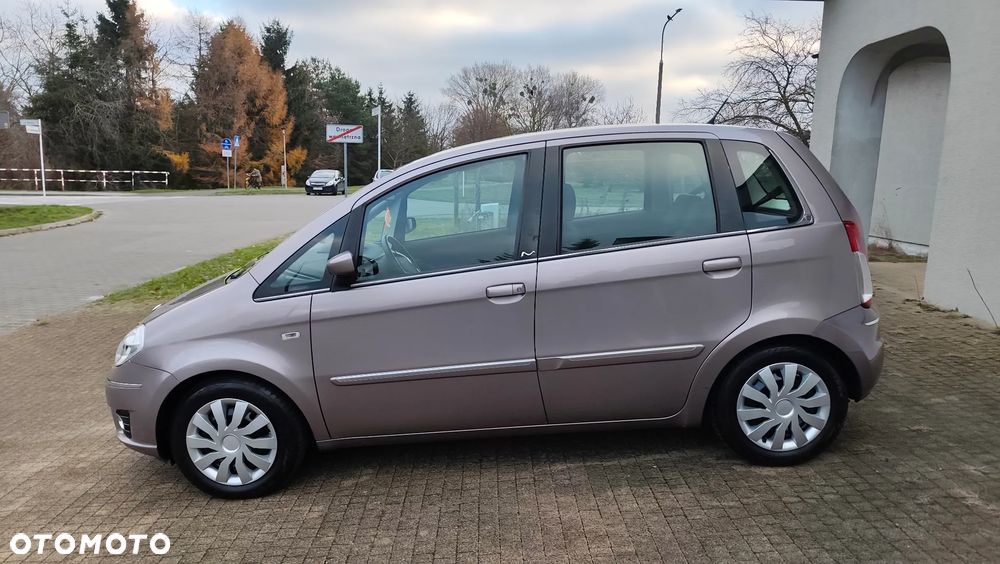 Lancia Musa 1.3 Multijet 16v DPF Gold - 12