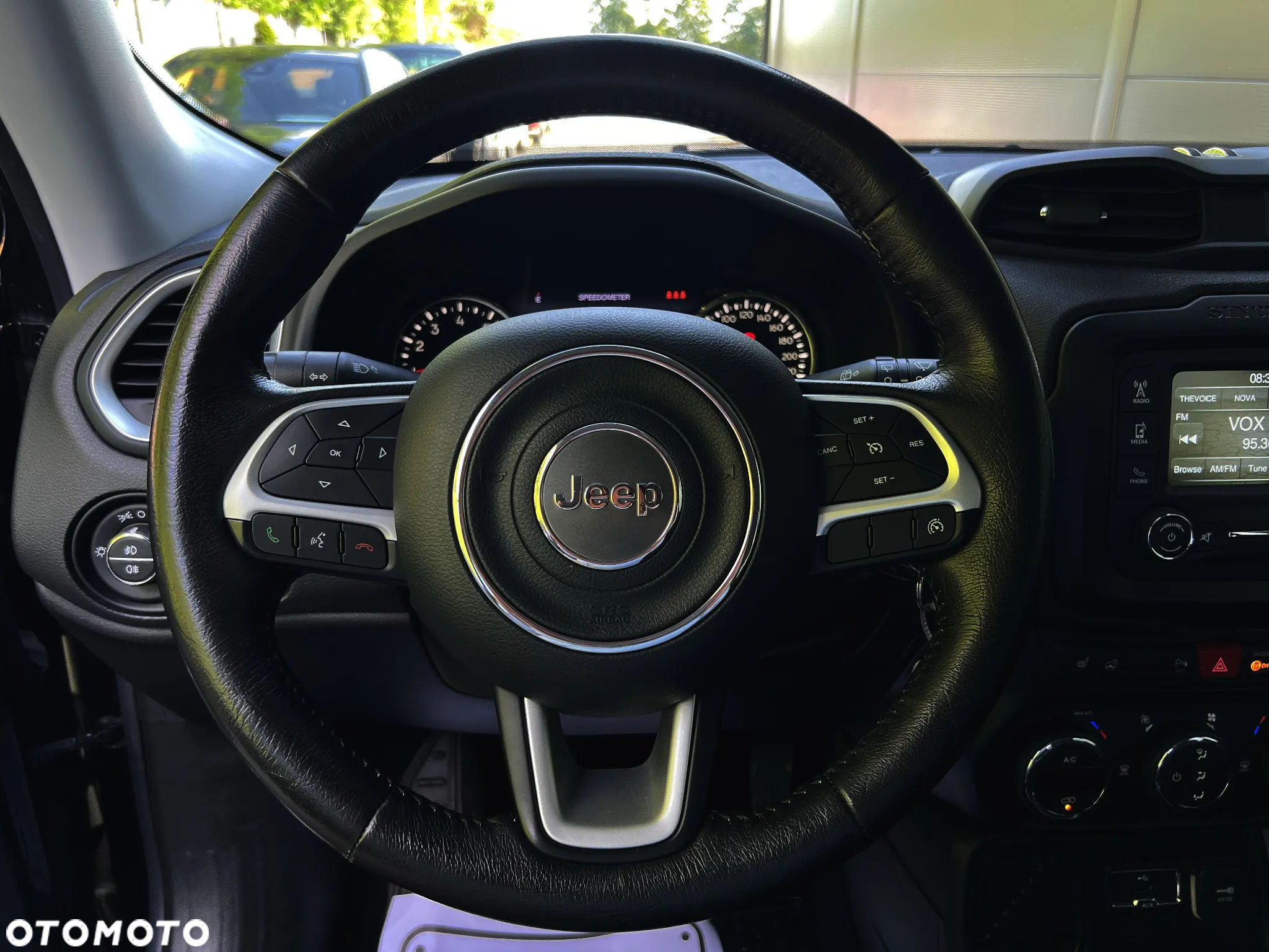 Jeep Renegade - 26