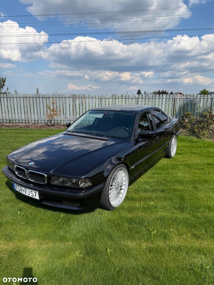 BMW Seria 7 - 24