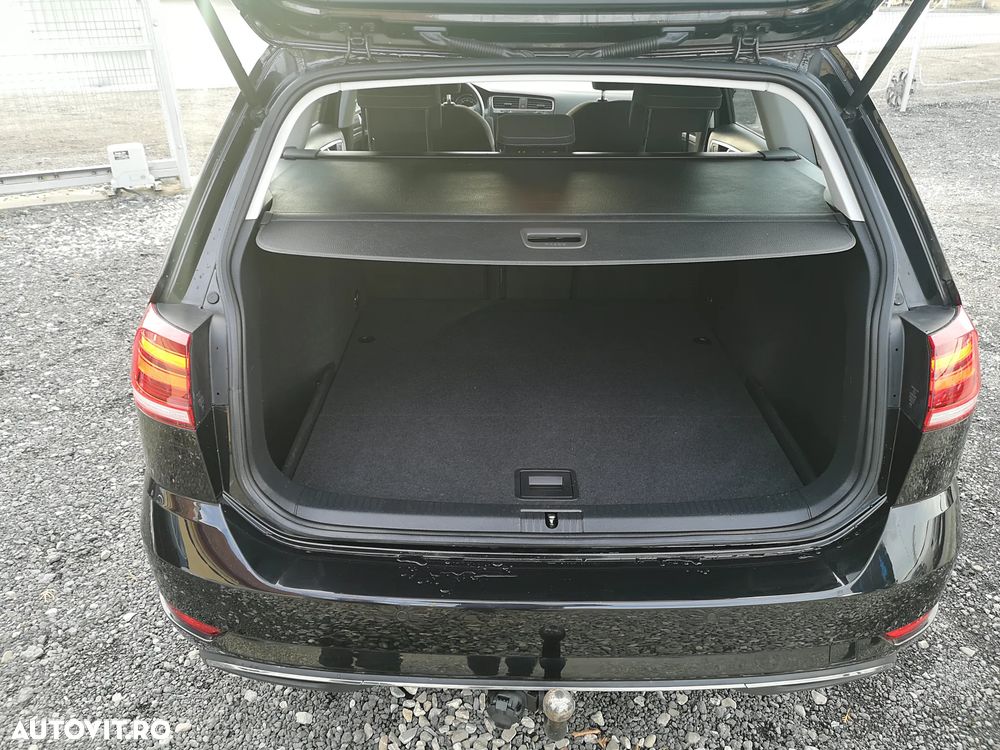 Volkswagen Golf - 17