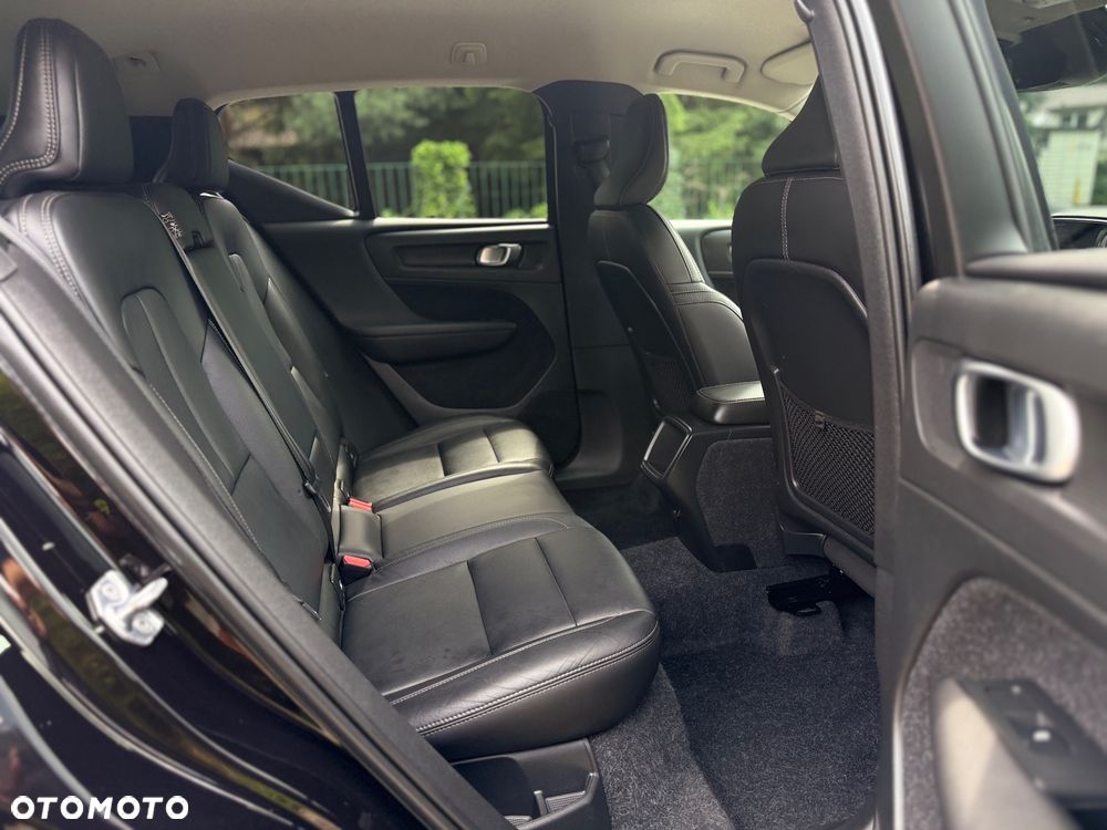 Volvo XC 40 D3 Momentum Pro - 31