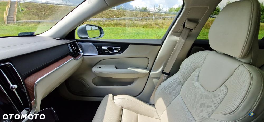 Volvo V60 T6 GPF AWD Inscription - 20