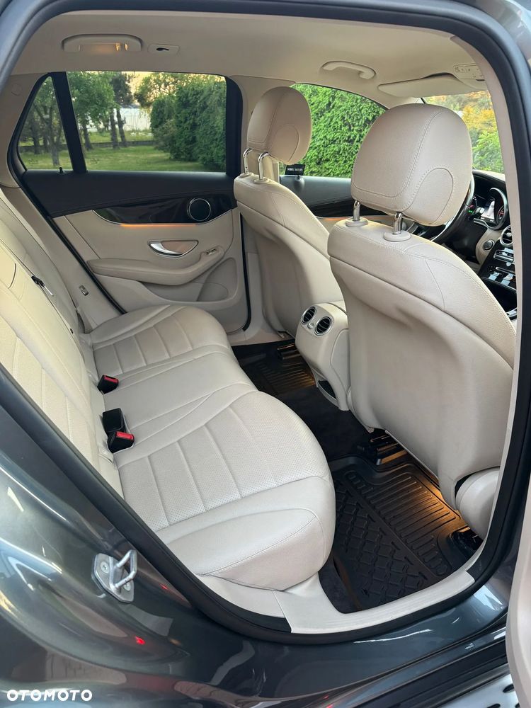 Mercedes-Benz GLC 220 d 4-Matic - 5