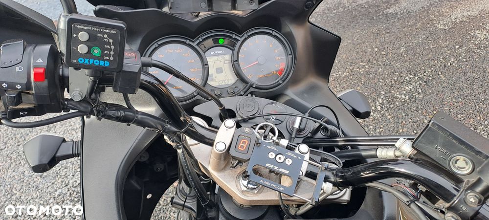Suzuki V-STROM - 6
