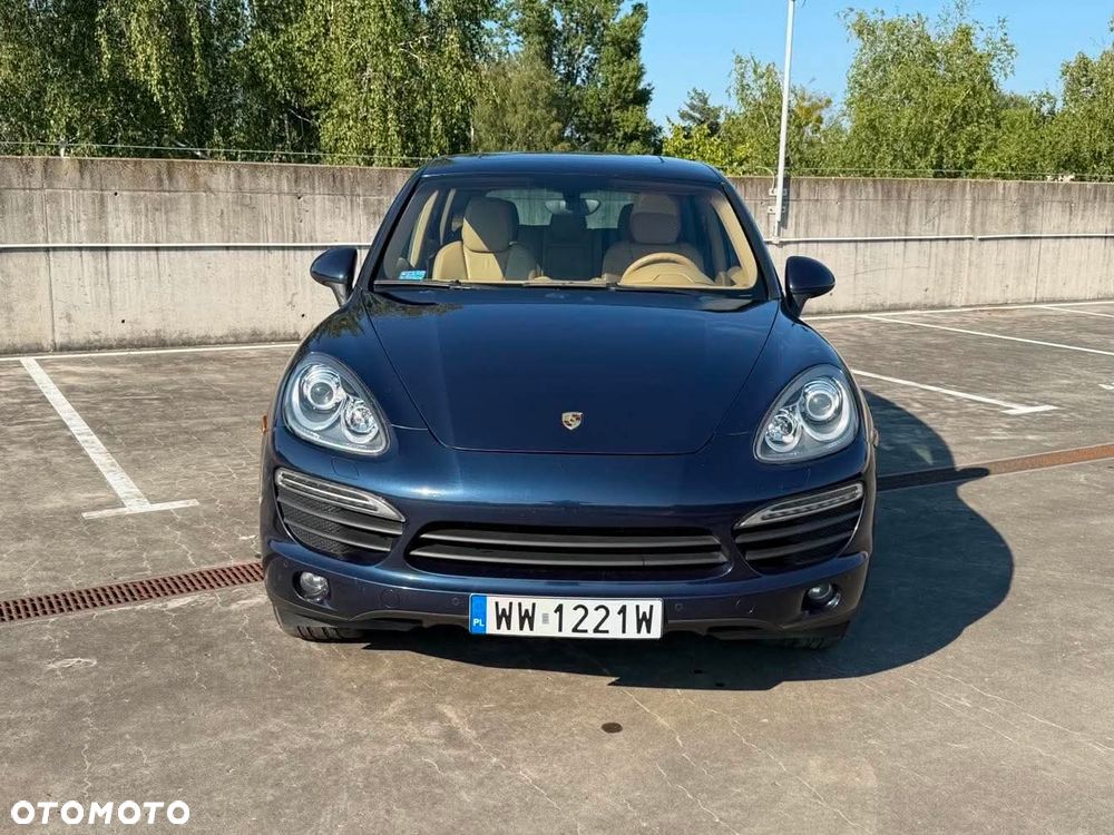 Porsche Cayenne - 2