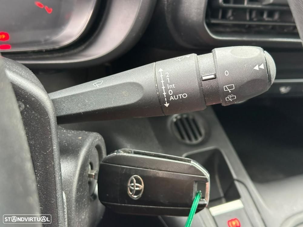 Toyota Proace City 1.5 D 3LUG. IVA Dedutível 6V - 23