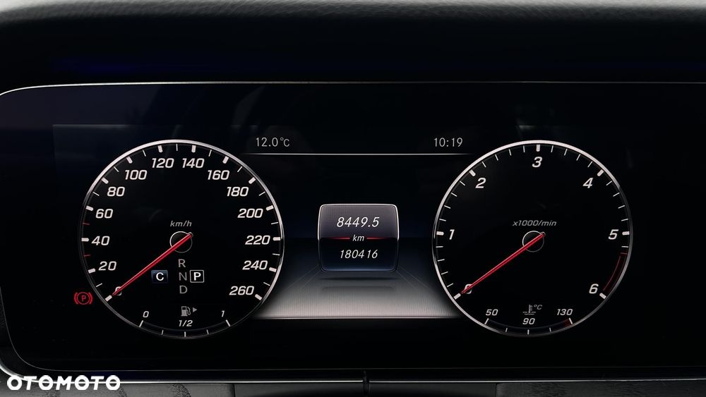 Mercedes-Benz Klasa E 220 d 4Matic 9G-TRONIC AMG Line - 16