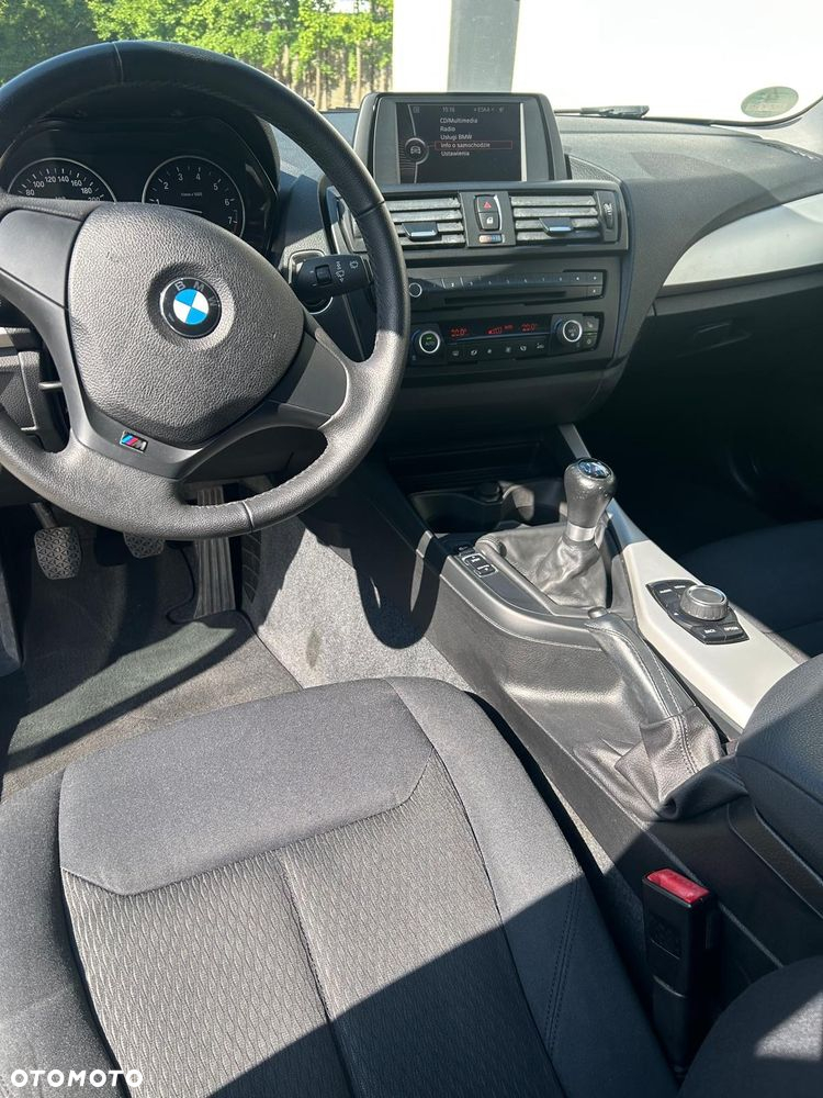 BMW Seria 1 116i - 3