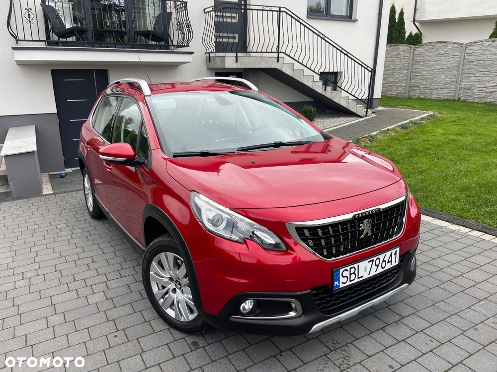 Peugeot 2008 1.2 Pure Tech Allure S&S - 2