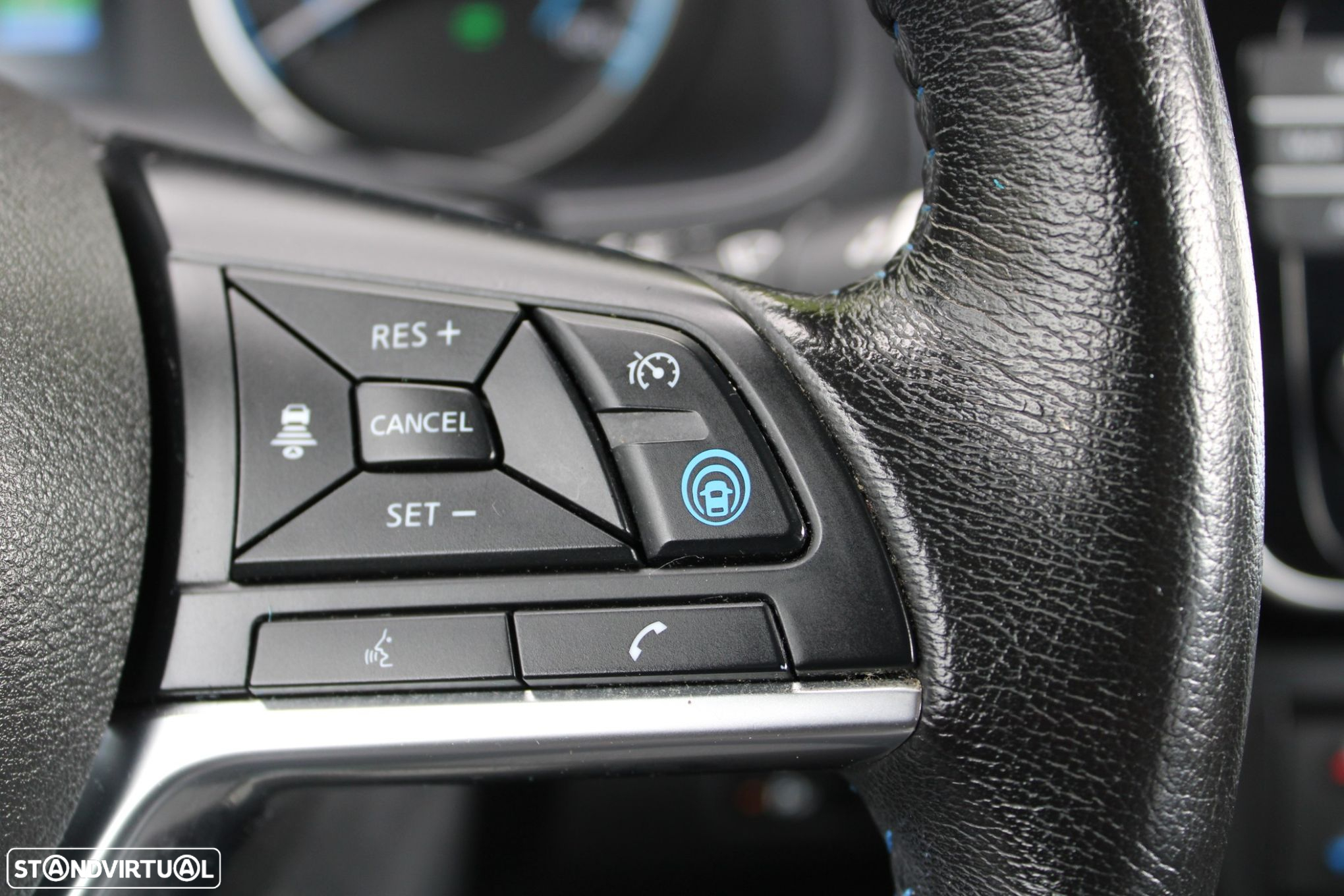Nissan Leaf Tekna - 25