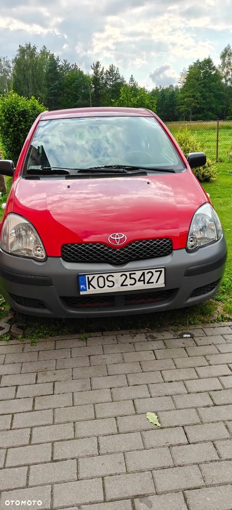 Toyota Yaris 1.0 Base - 1