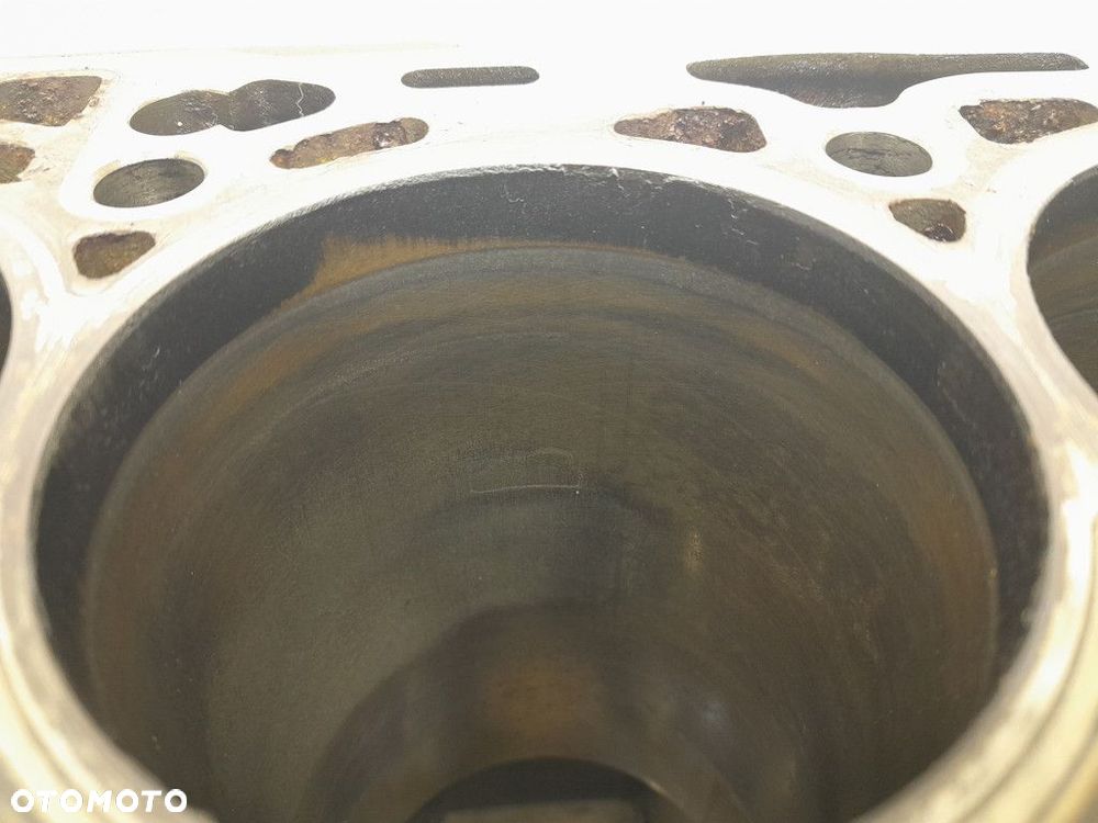 VW PASSAT B8 2.0 TDI 150 KM CRLB BLOK SILNIKA 03N023A 03N103011A - 7