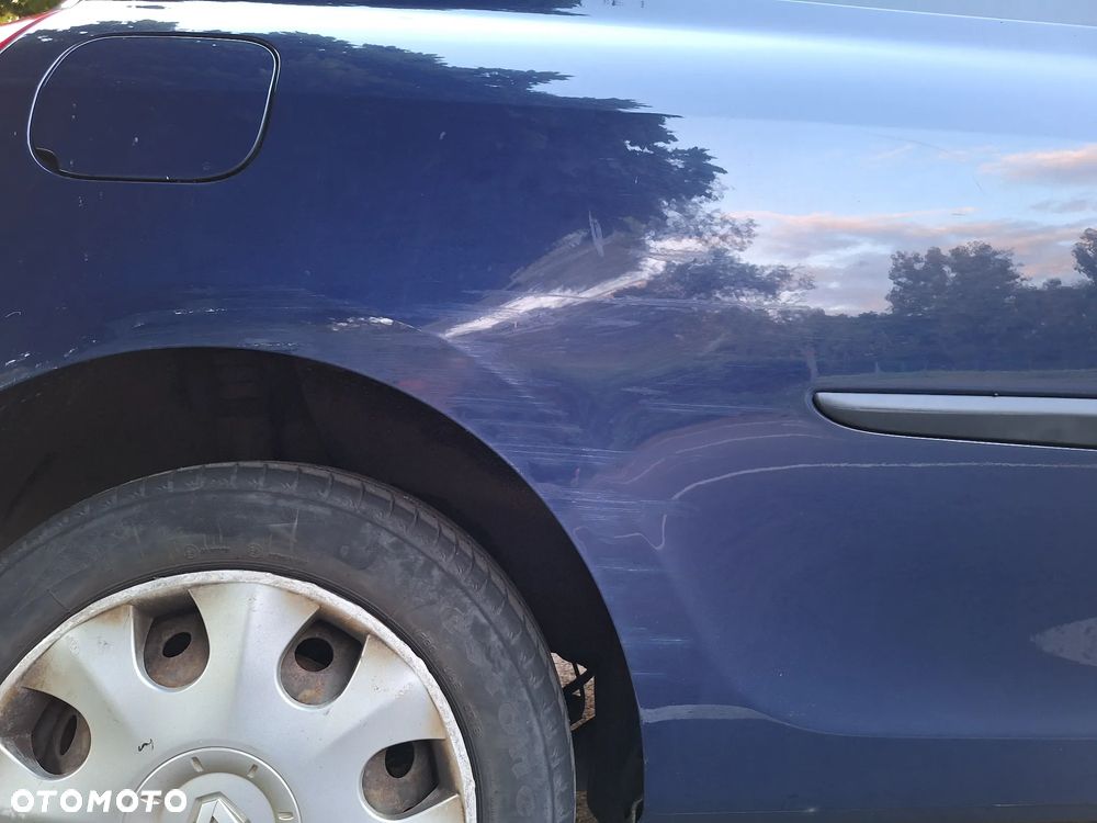 Renault Clio 1.2 16V Alize - 5