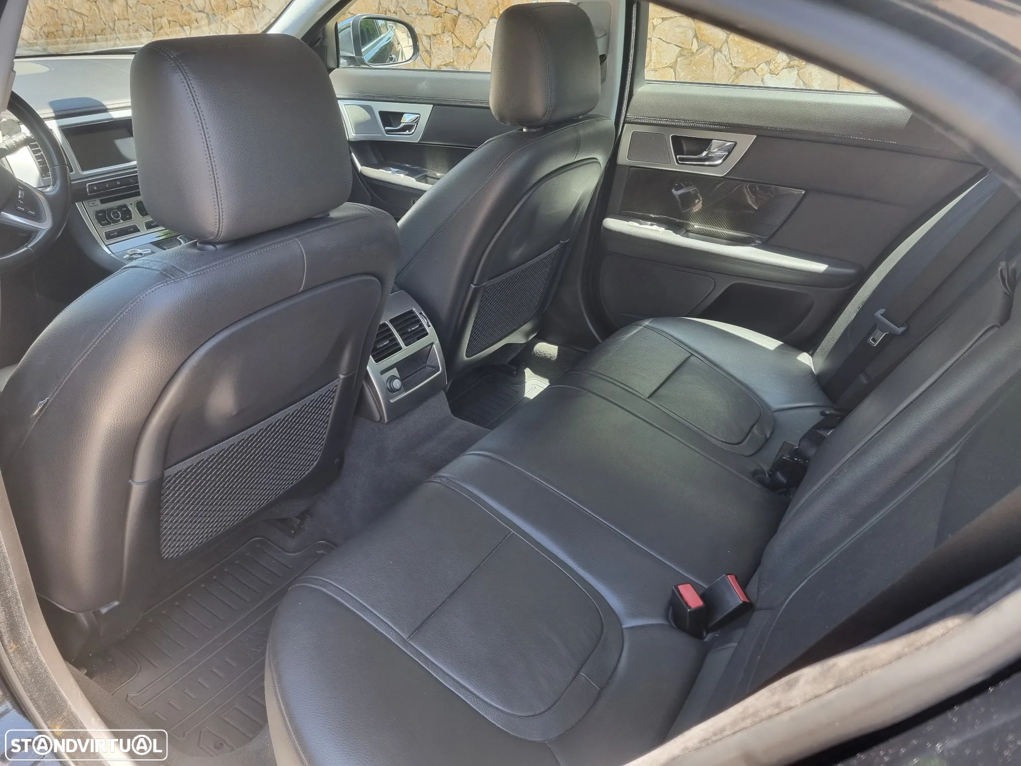 Jaguar XF 2.2 D Luxury 139g - 7