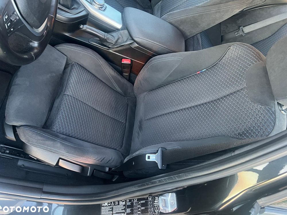 BMW Seria 1 120d xDrive BluePerformance Sport Line - 12