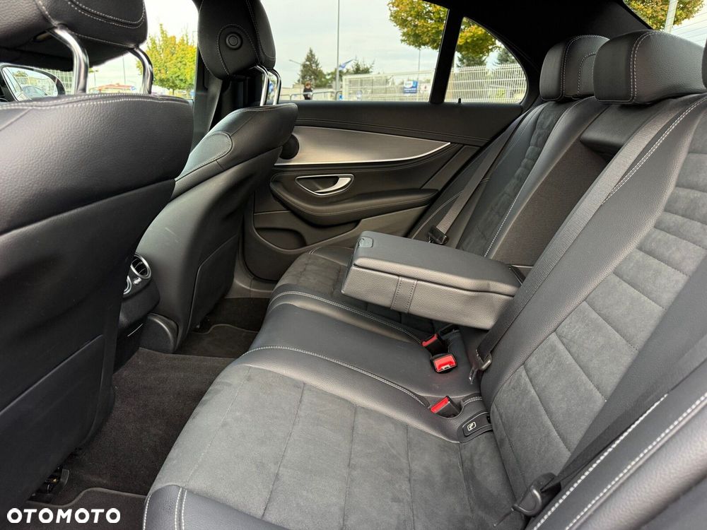 Mercedes-Benz Klasa E 220 d Business Edition - 26