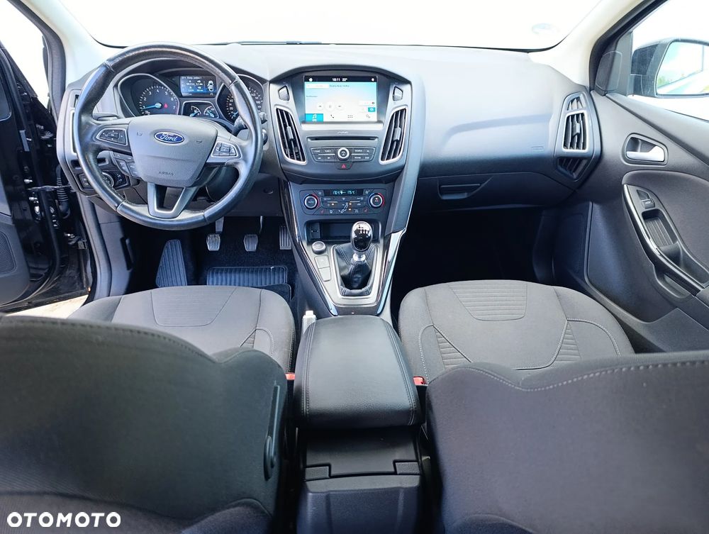 Ford Focus - 8