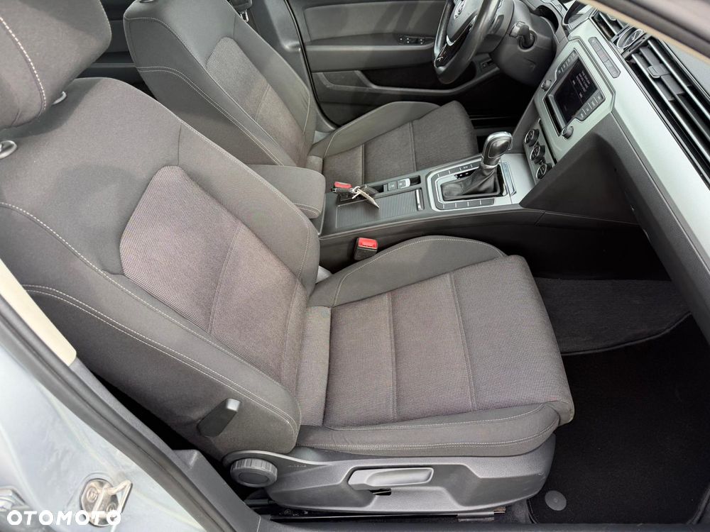 Volkswagen Passat 2.0 TDI BMT Comfortline DSG - 12