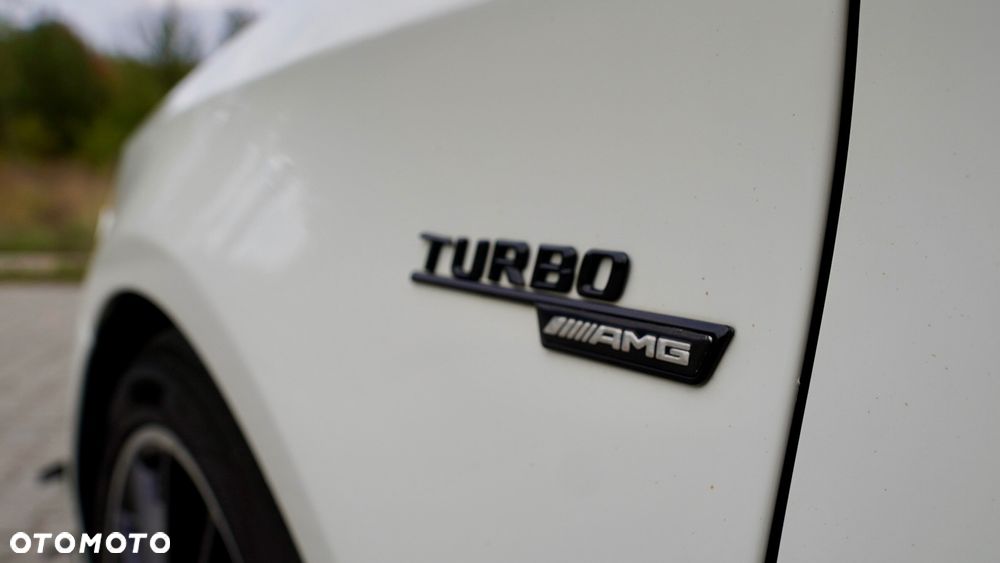 Mercedes-Benz CLA ver-45-amg-4--matic - 16