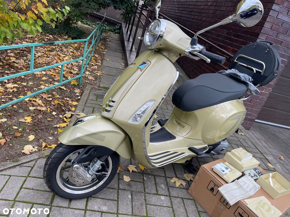 Piaggio Vespa - 8