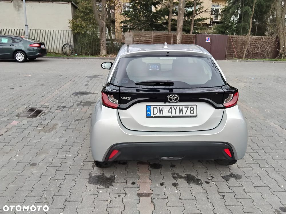 Toyota Yaris 1.5 Comfort - 6
