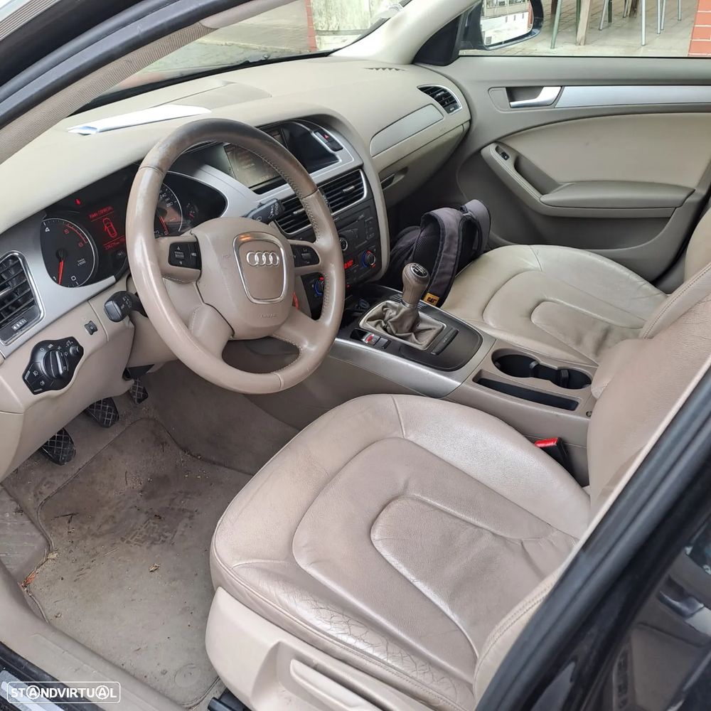 Audi A4 Avant 2.0 TDI DPF Attraction - 6