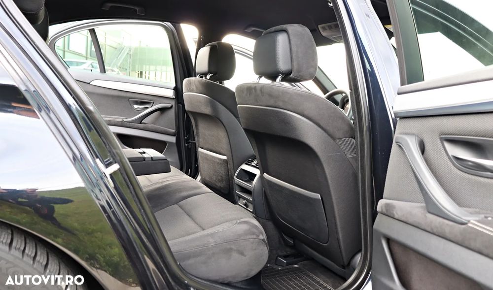 BMW Seria 5 520d Aut. - 14