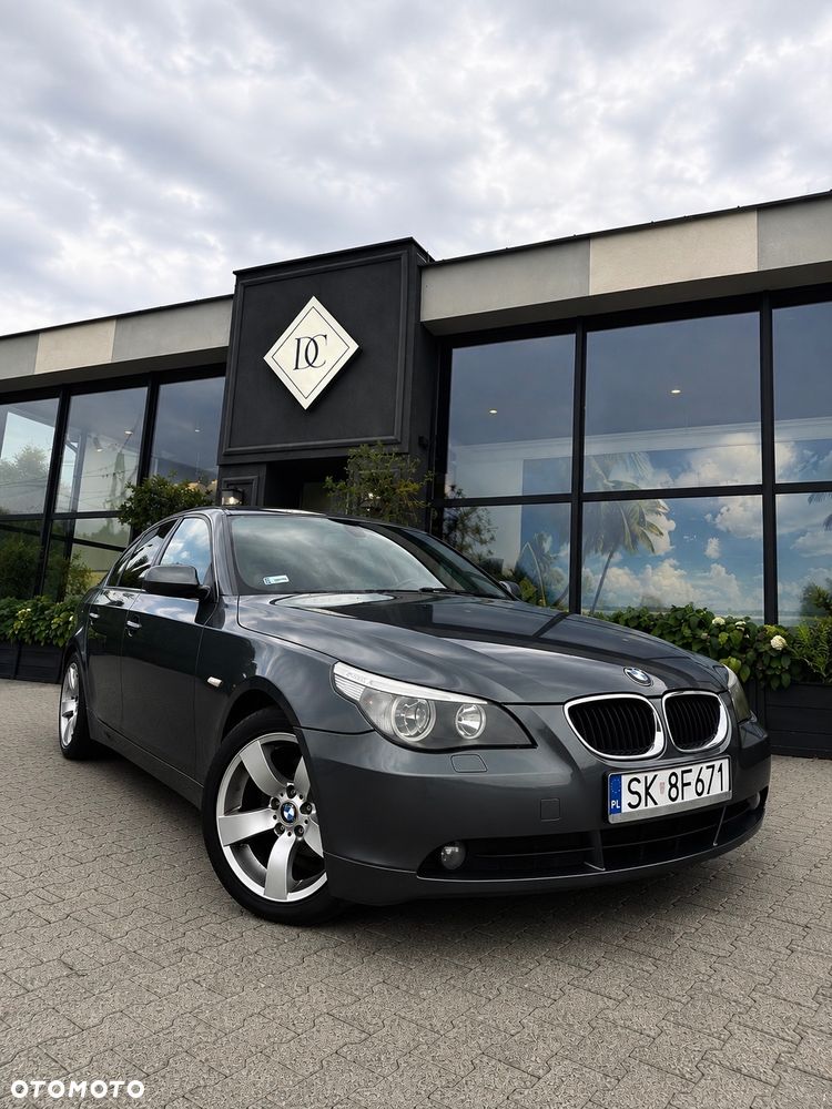 BMW Seria 5 520i - 4