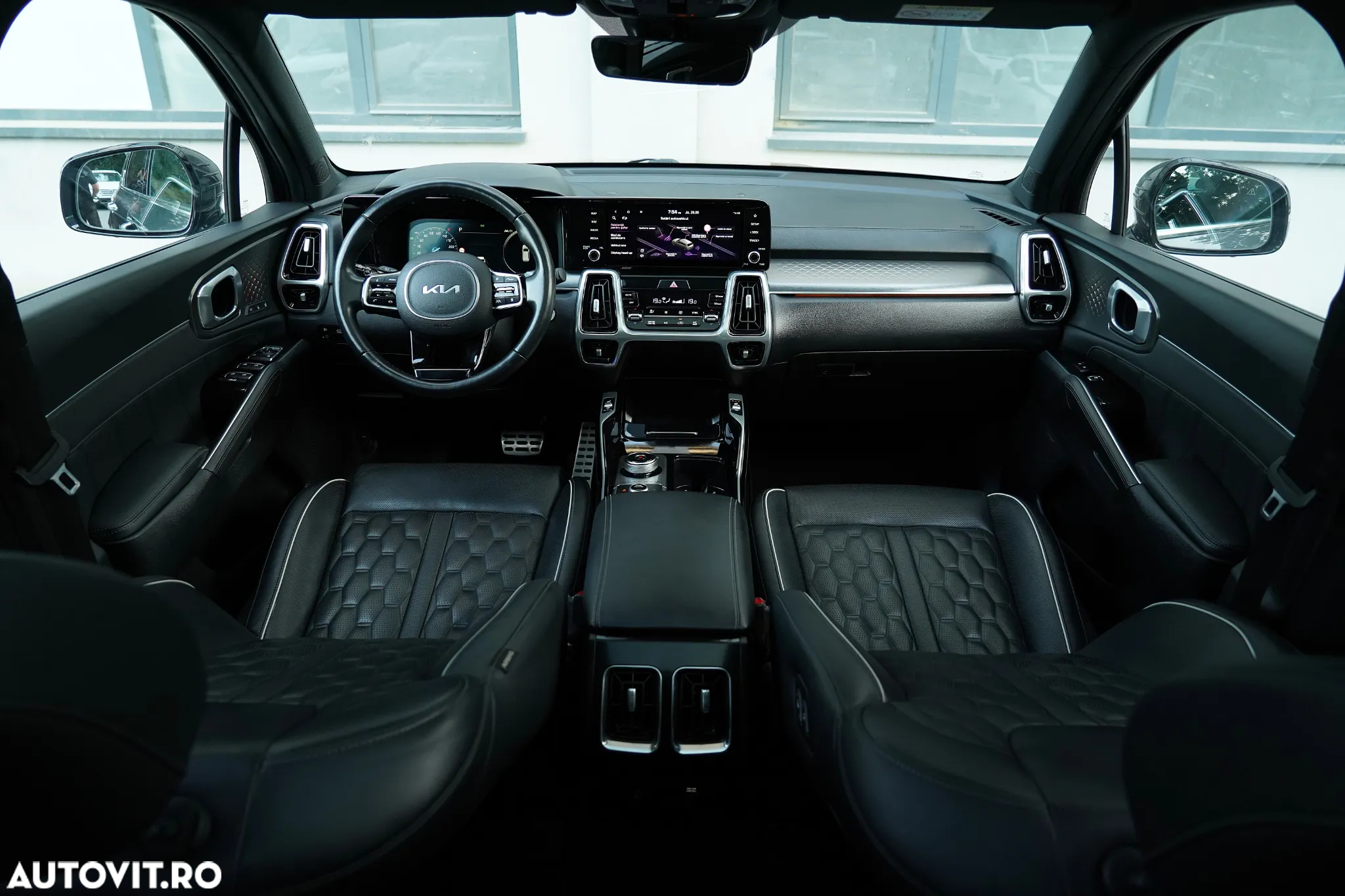 Kia Sorento 1.6 T-GDI PHEV 6AT 4x4 7P Premium+ - 12
