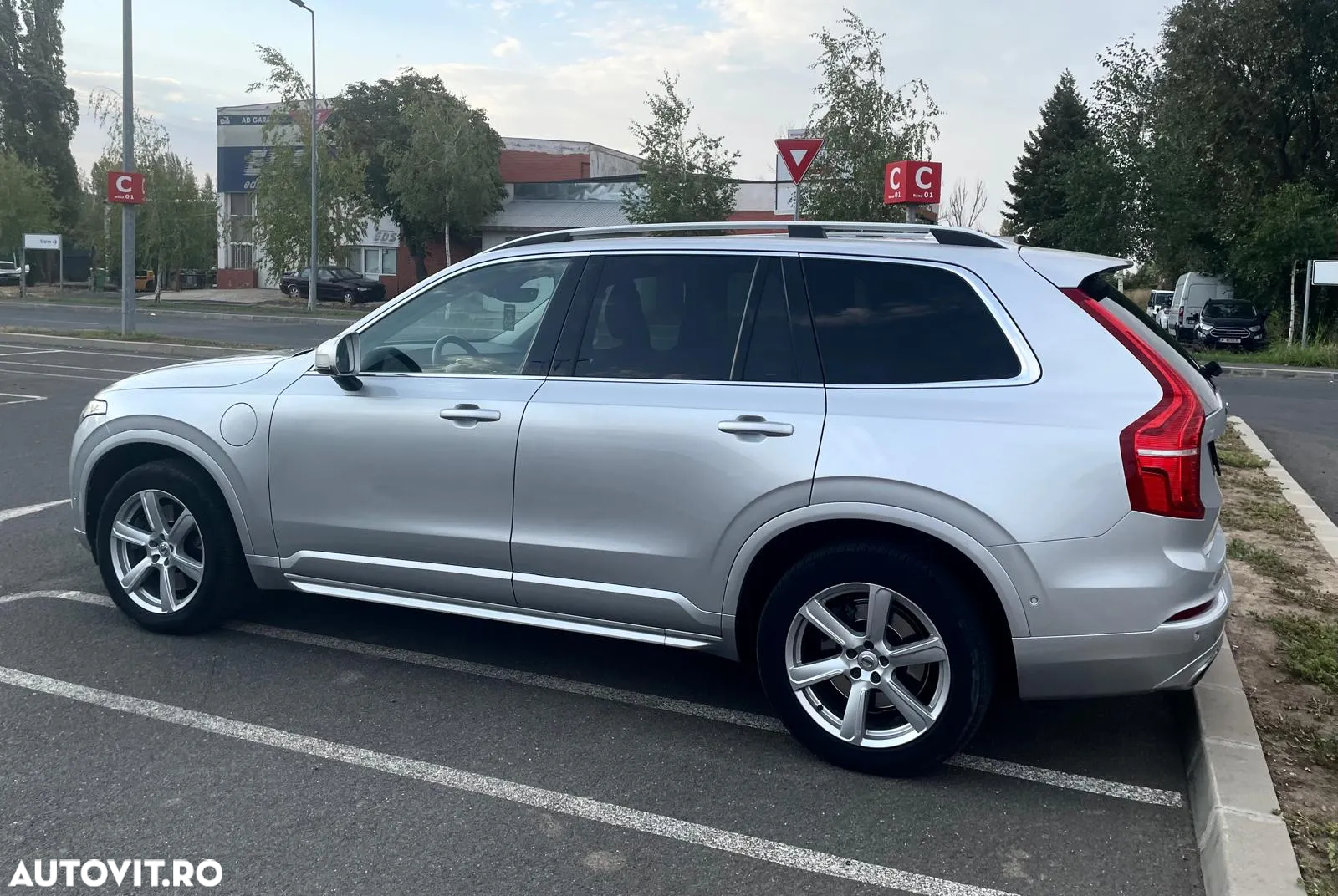 Volvo XC 90 - 12