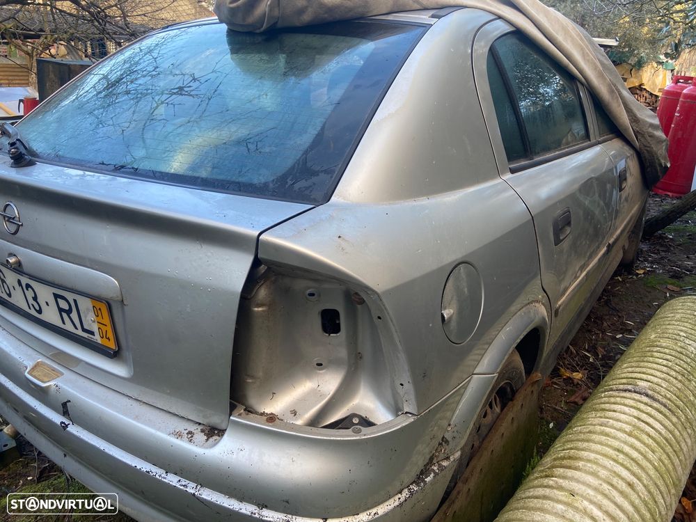 Opel Astra 1.2 Club - 17